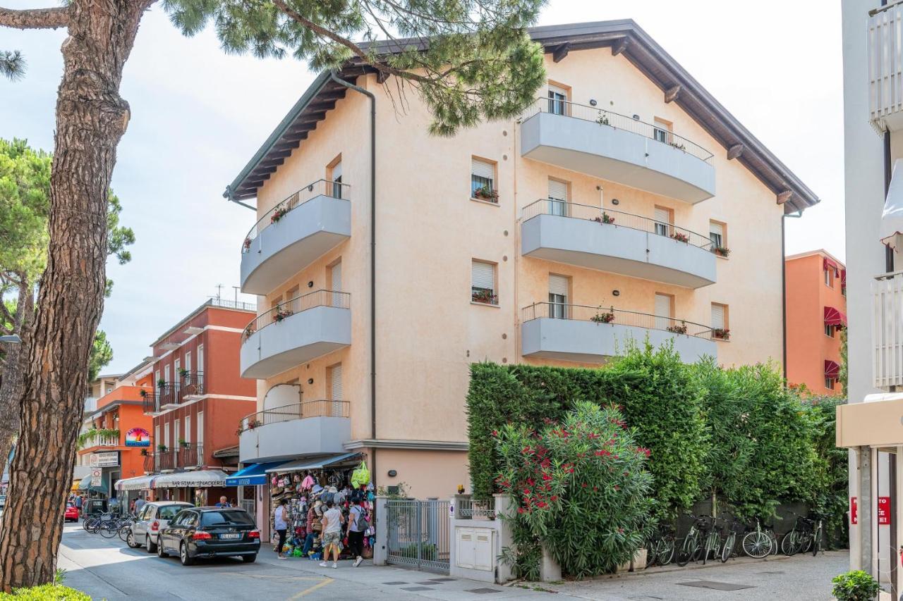 Casa Lina Apartment Caorle Exterior photo