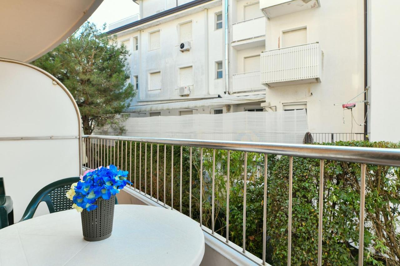 Casa Lina Apartment Caorle Exterior photo