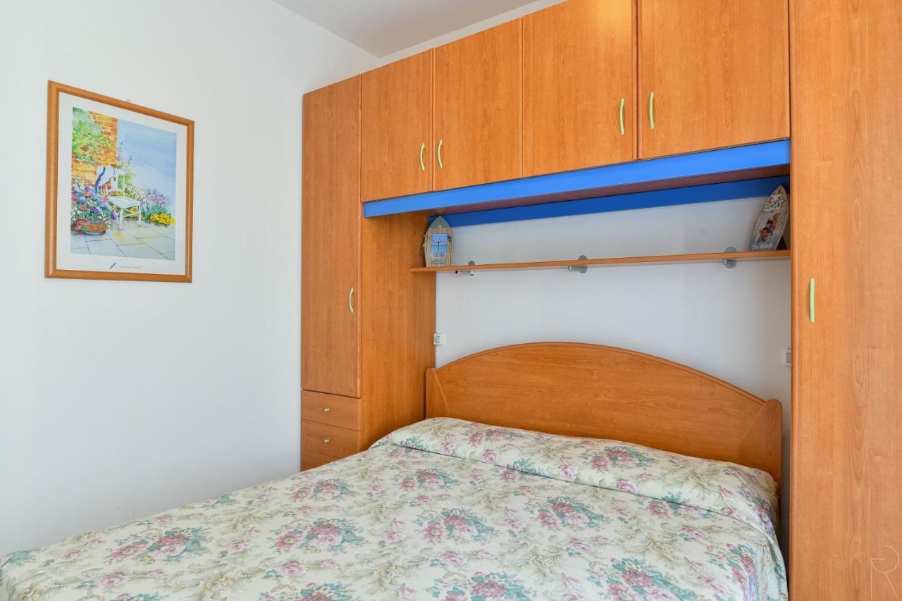Casa Lina Apartment Caorle Exterior photo